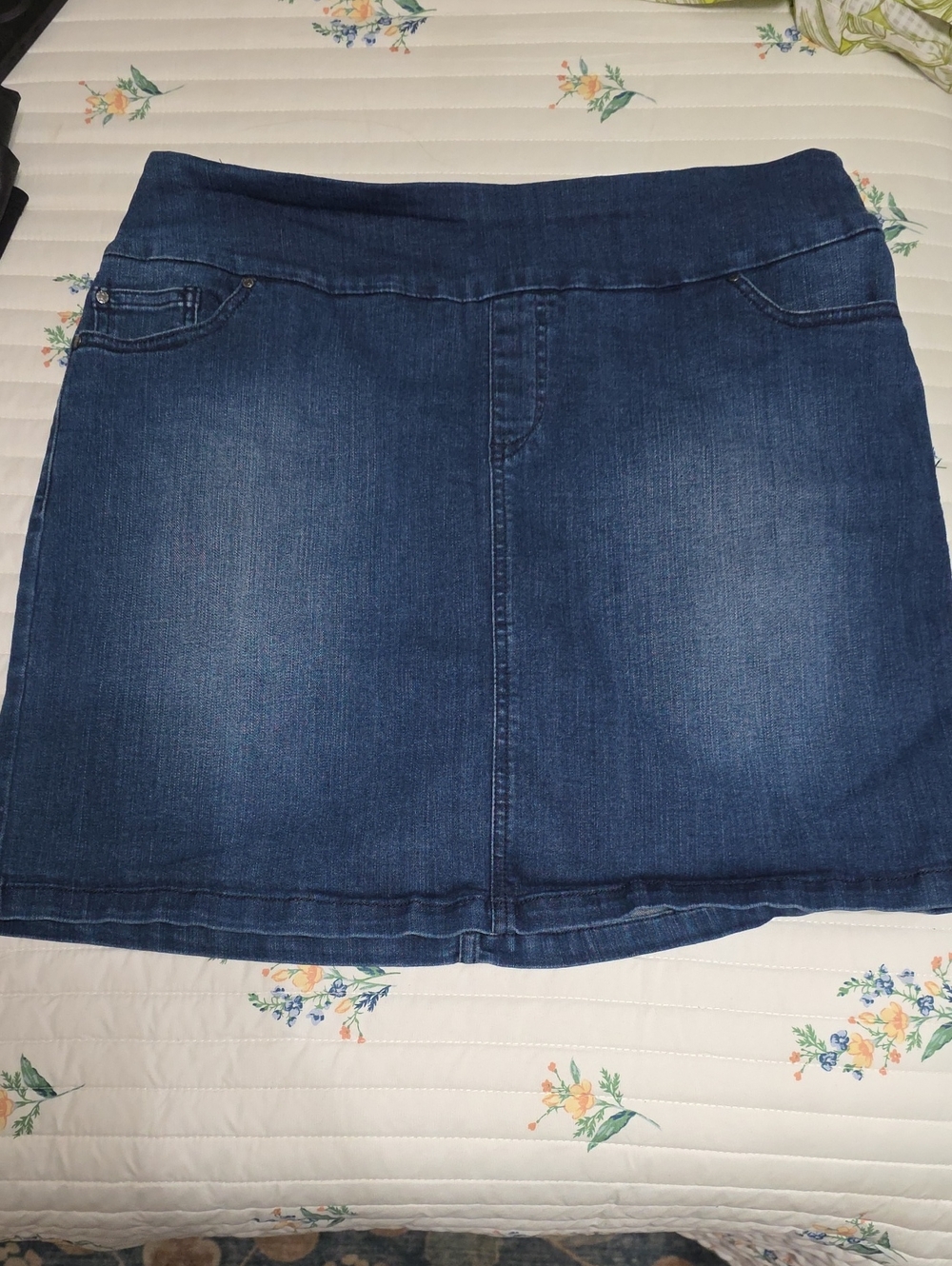 Women’s Dark Blue Denim Mini Skirt - Casual Everyday